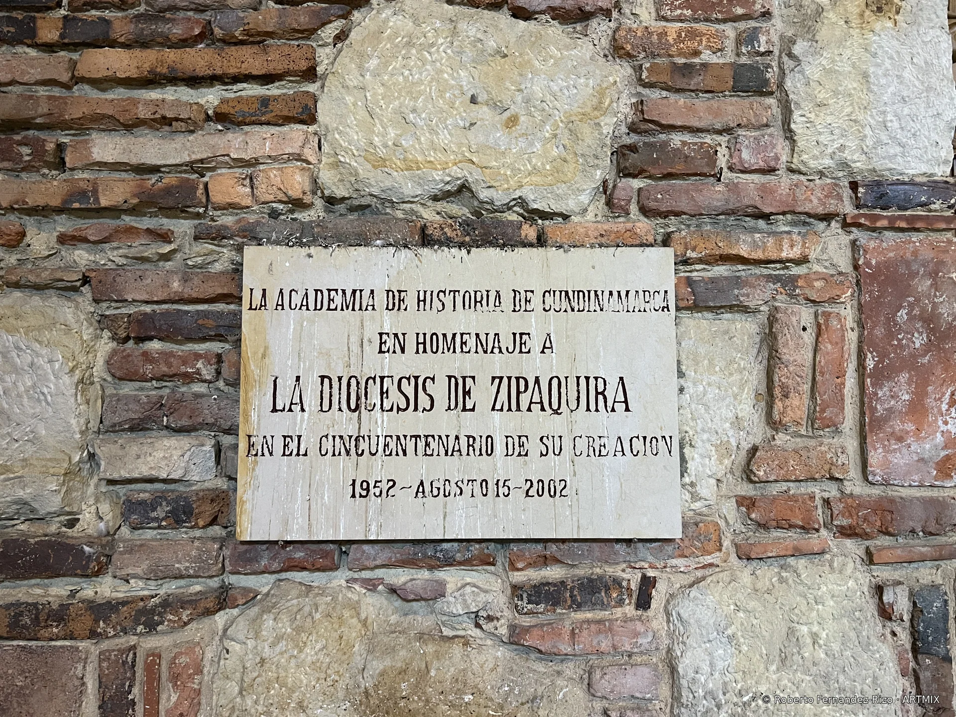 HUELLAS · 13